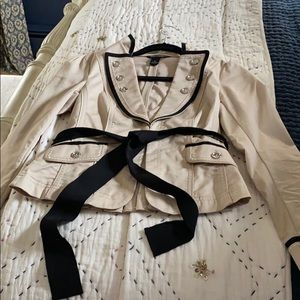 So cute piped blazer never worn